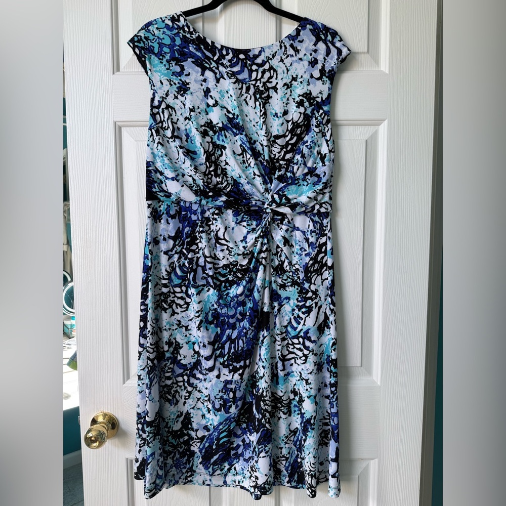 Elegant 212 Collection Abstract Blue and Black Patterned Dress